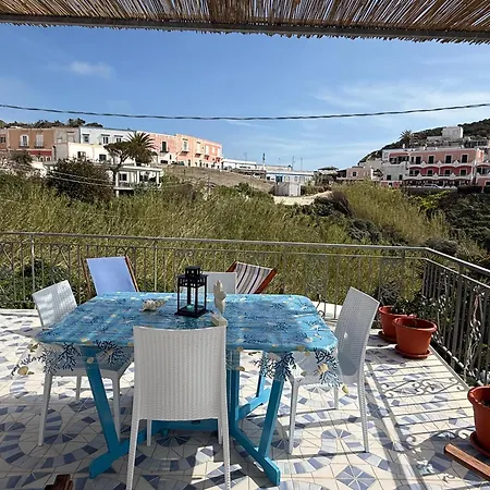 Apartment Ponzamania Appartamenti Da Silverio Ponza